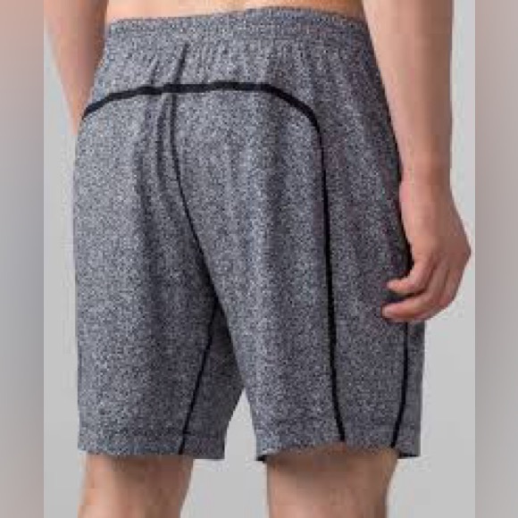 Lululemon Pace Breaker 9 inch running active short with compression liner Small - Picture 4 of 6